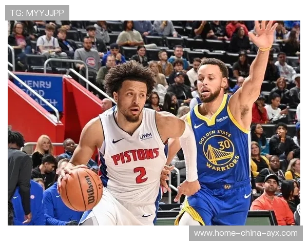 库里连线指挥进攻,勇士稳控比赛脉络