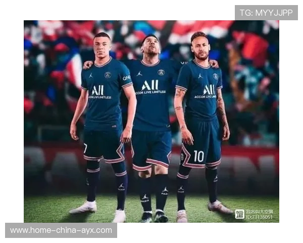 巴黎足球新战术革新：将梅西式短传组织纳入球队长线发展蓝图