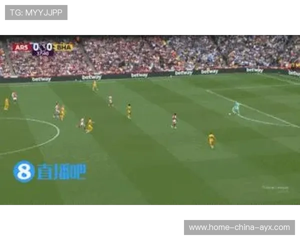 萨卡长传助攻队友单刀冷静破门